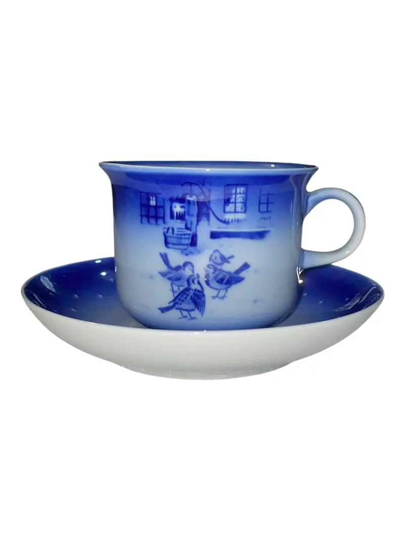 1983 Holiday Mug – Collectible Porcelain By Desiree 1