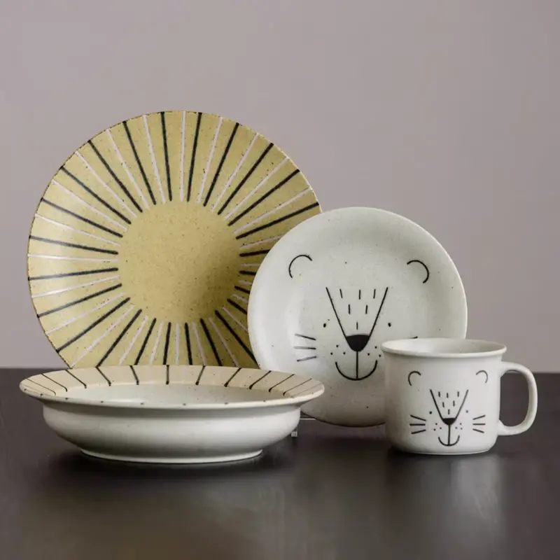 Awasaka Animal Friends Tableware Set – Whimsical Ceramic Collection 1