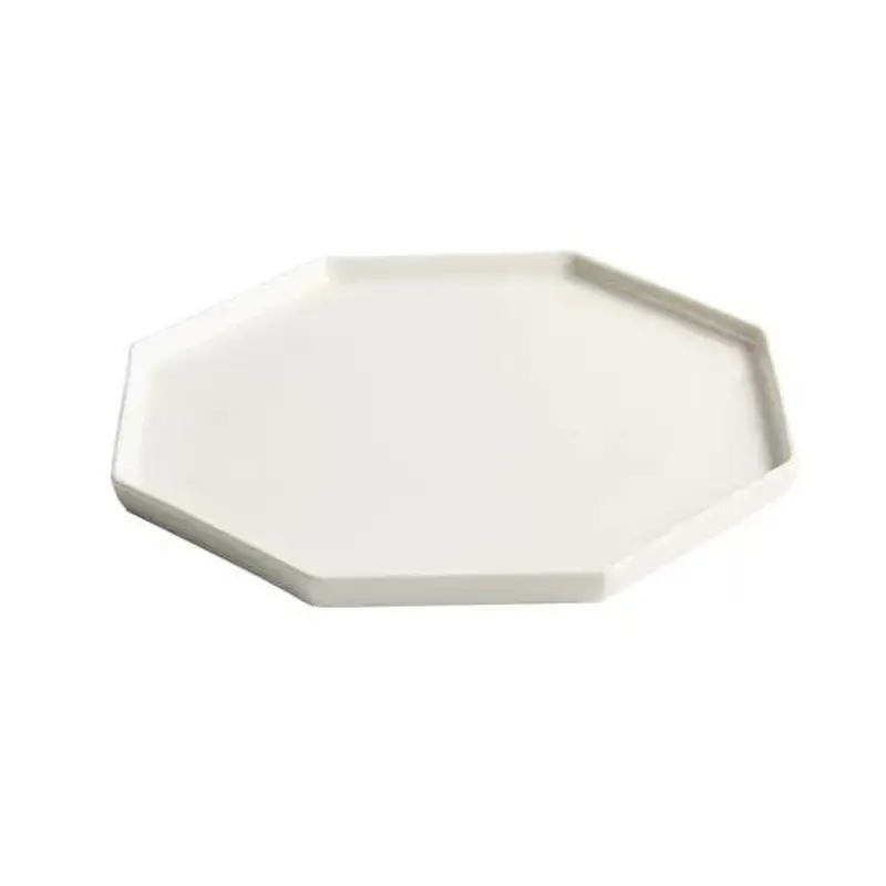 Cylindrical Fine-Dining Ceramic Plate In Pure White 1