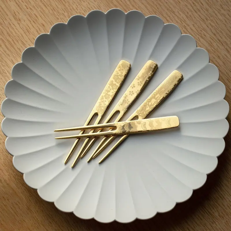Elegant Gold-Finished Japanese Dessert Fork Assortment 1