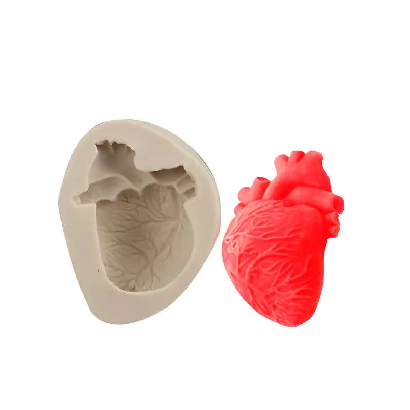 Flexible Heart-Shaped Silicone Candy Or Chocolate Mould 1