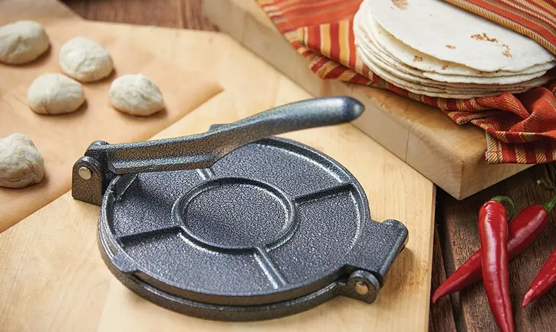 Fox Run Cast Iron Tortilla Press – 7.5 Inch Heavy-Duty Flatbread Maker 1