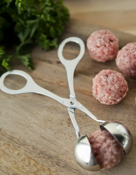 Fox Run Stainless Steel Meat Baller – 1.25-Inch Portioning Scoop 1