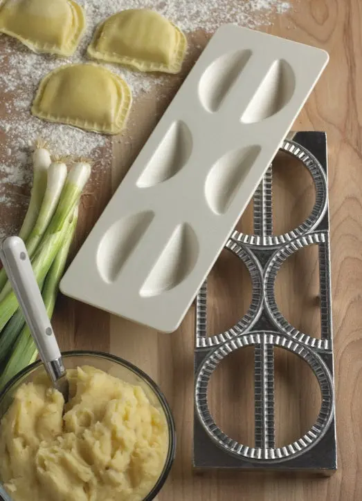 Fox Run Traditional Pierogi Maker – Stainless Steel Mold 1