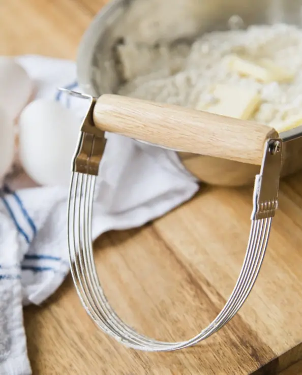 Fox Run Wire Pastry Blender – Heavy-Duty Dough Mixer 1