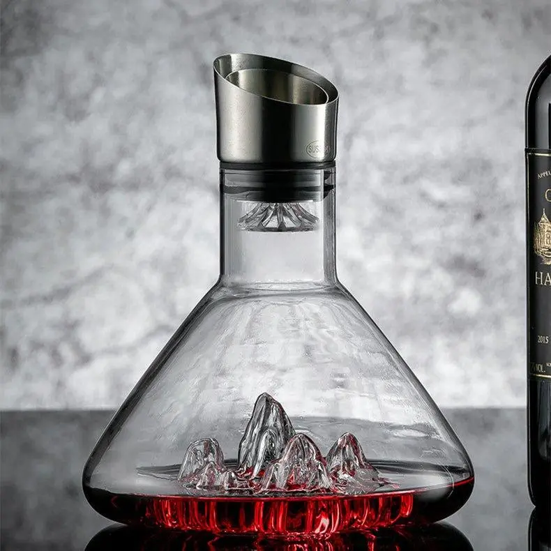Fuji-Inspired Cascade-Style Wine Decanter 1