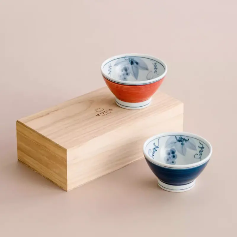 Hatsuichi Arita Ware Tafuku Couple Bowls – Handcrafted Ceramic Duo Set 1