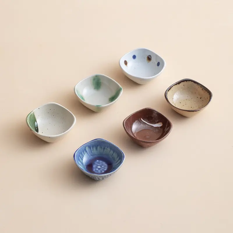 Hatsuichi Wabi-Sabi Condiment Dish Set – Mino Ware (6-Piece) 1