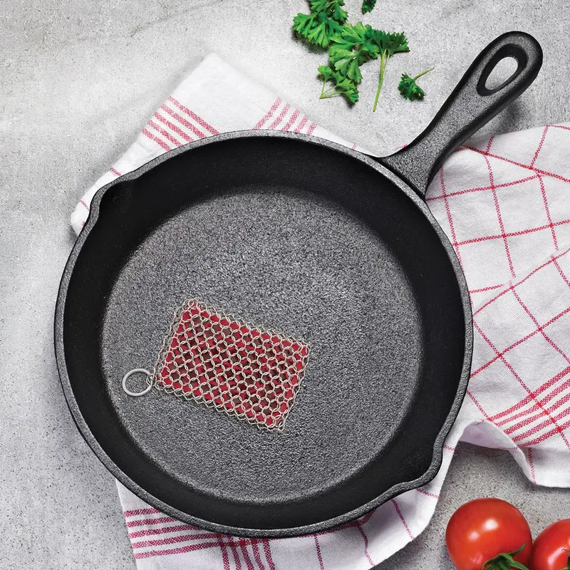 Heavy-Duty Chainmail Scrubber For Cast Iron Care 1