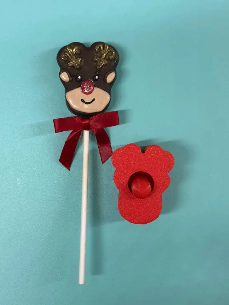 Holiday Reindeer Cookie Cutter – Festive Plunger Shape 1