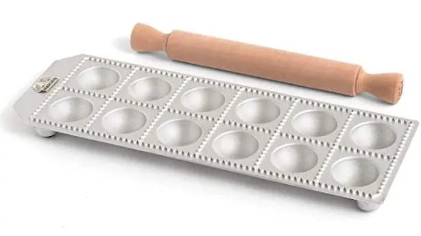 Marcato Ravioli Mold With Rolling Pin – 5.5Cm 1
