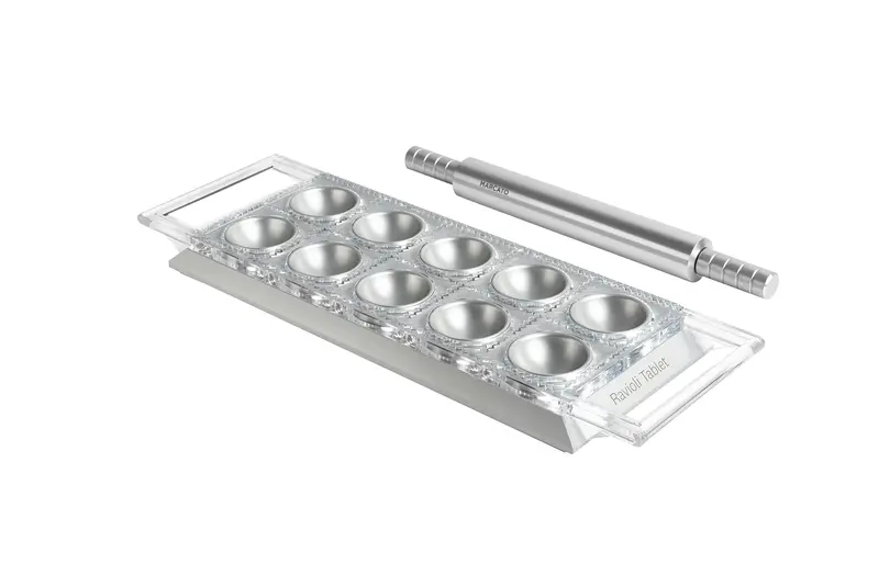 Marcato Ravioli Tablet – Handheld Ravioli Maker 1