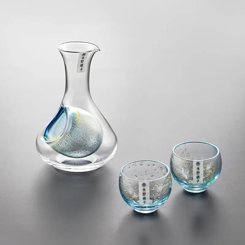 Misuno Starlight Sake Set With Hand-Applied Gold Foil 1