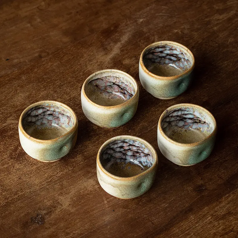 Nunobiki Yukifubuki Tea Cup Set – Five Winter-Themed Ceramic Cups With Snowfall Motif 1