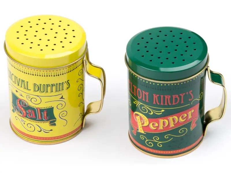 Retro-Style Salt And Pepper Shaker Set – Fox Run 1