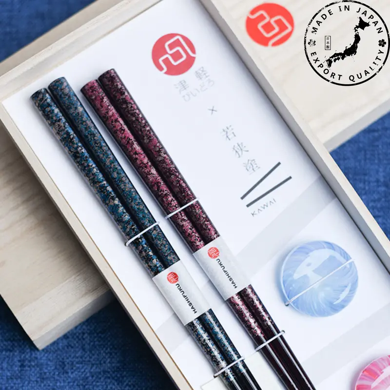 Snowflake-Embellished Wooden Chopsticks – Japanese Artisan Wedding Set 1
