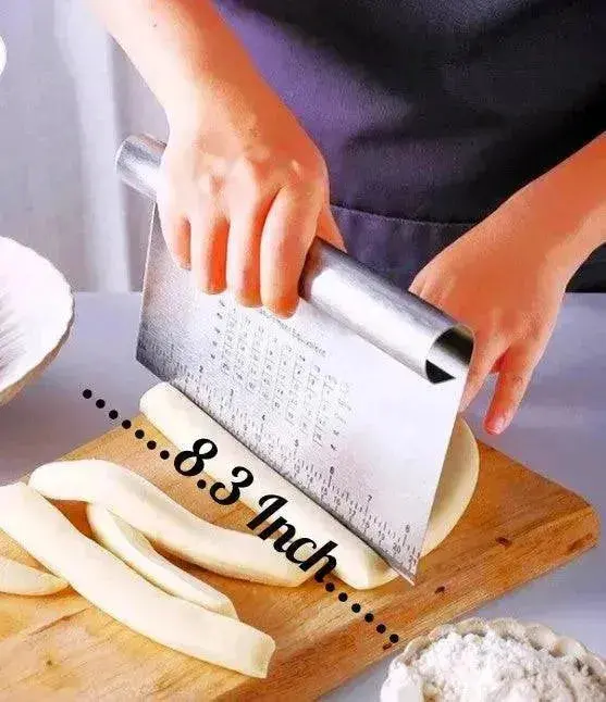 Stainless Steel Icing Smoother With Built-In Measurement Scale 1
