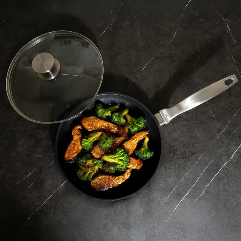 Swiss Diamond Cxd Induction-Compatible Fry Pan With Lid – 9.5 Inch 1