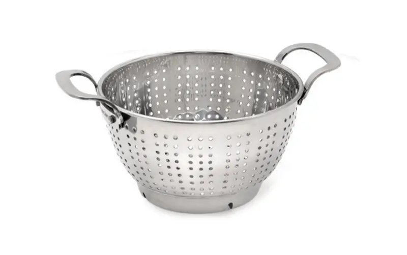 Vitantonio Compact Riveted Stainless Steel Colander – 2-Quart, 19 Cm Diameter 1
