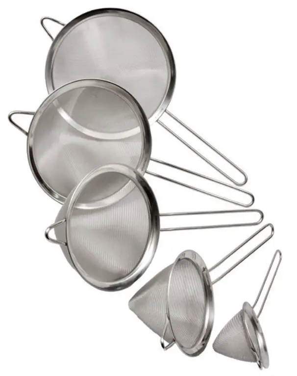 Vitantonio Medium Fine-Mesh Strainer – 18/10 Stainless Steel, 18 Cm 1