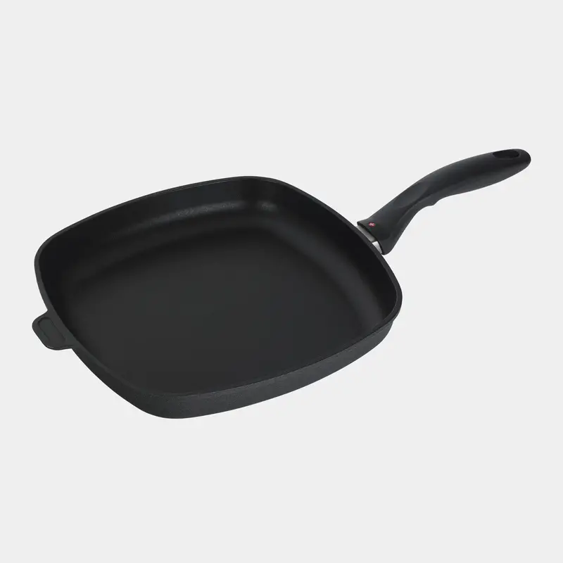 Xd Nonstick 11-Inch Square Skillet With Even-Heat Base 1