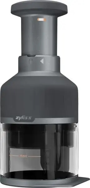 Zyliss Zick Zick 3-Blade Hand Chopper 1